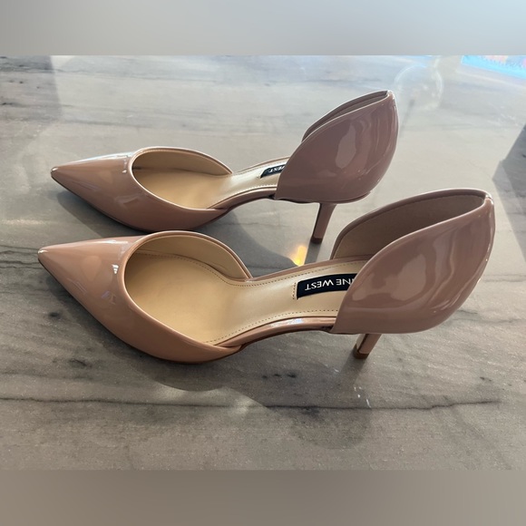 Nine West Pointy Toe Pumps, Natural Color, size 5.5, fit like size 6, NEVER worn - Picture 7 of 7